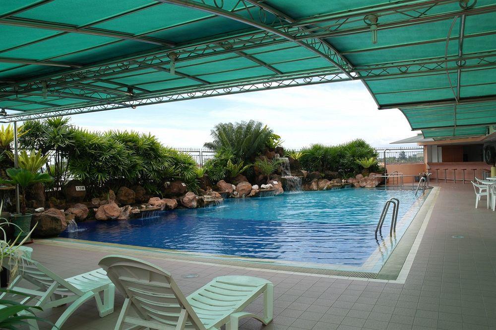 Grand Palace Hotel Miri Exteriör bild