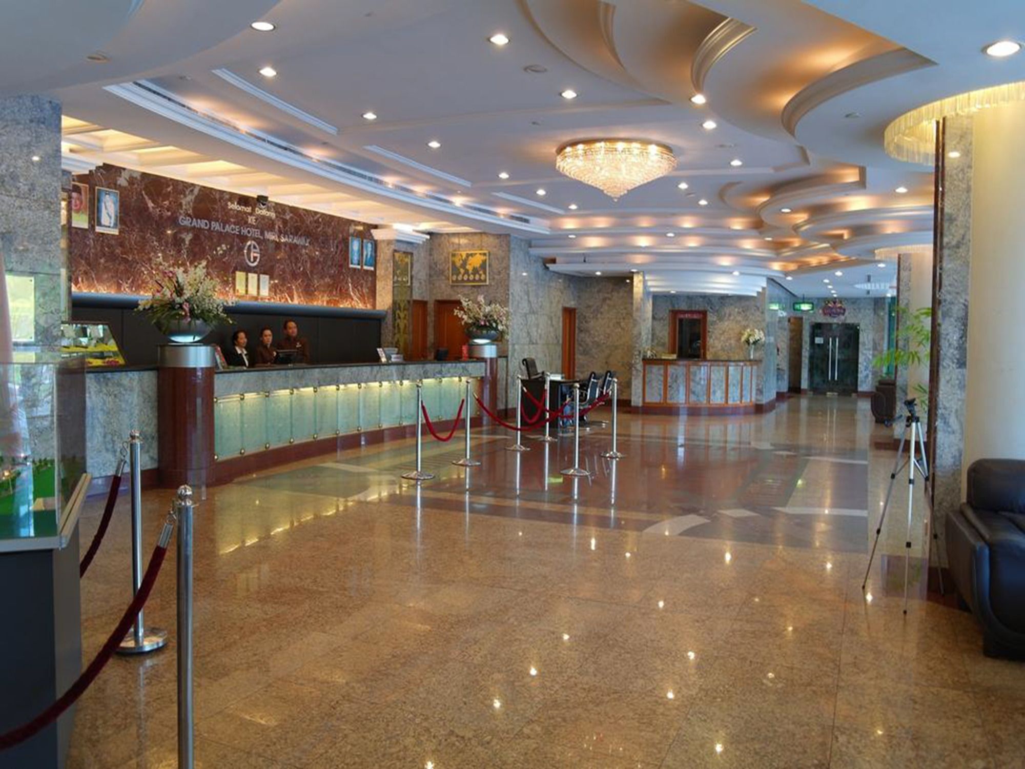 Grand Palace Hotel Miri Exteriör bild